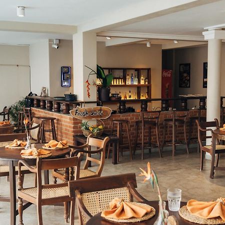Neevana Hotel هيكادوفا المظهر الخارجي الصورة