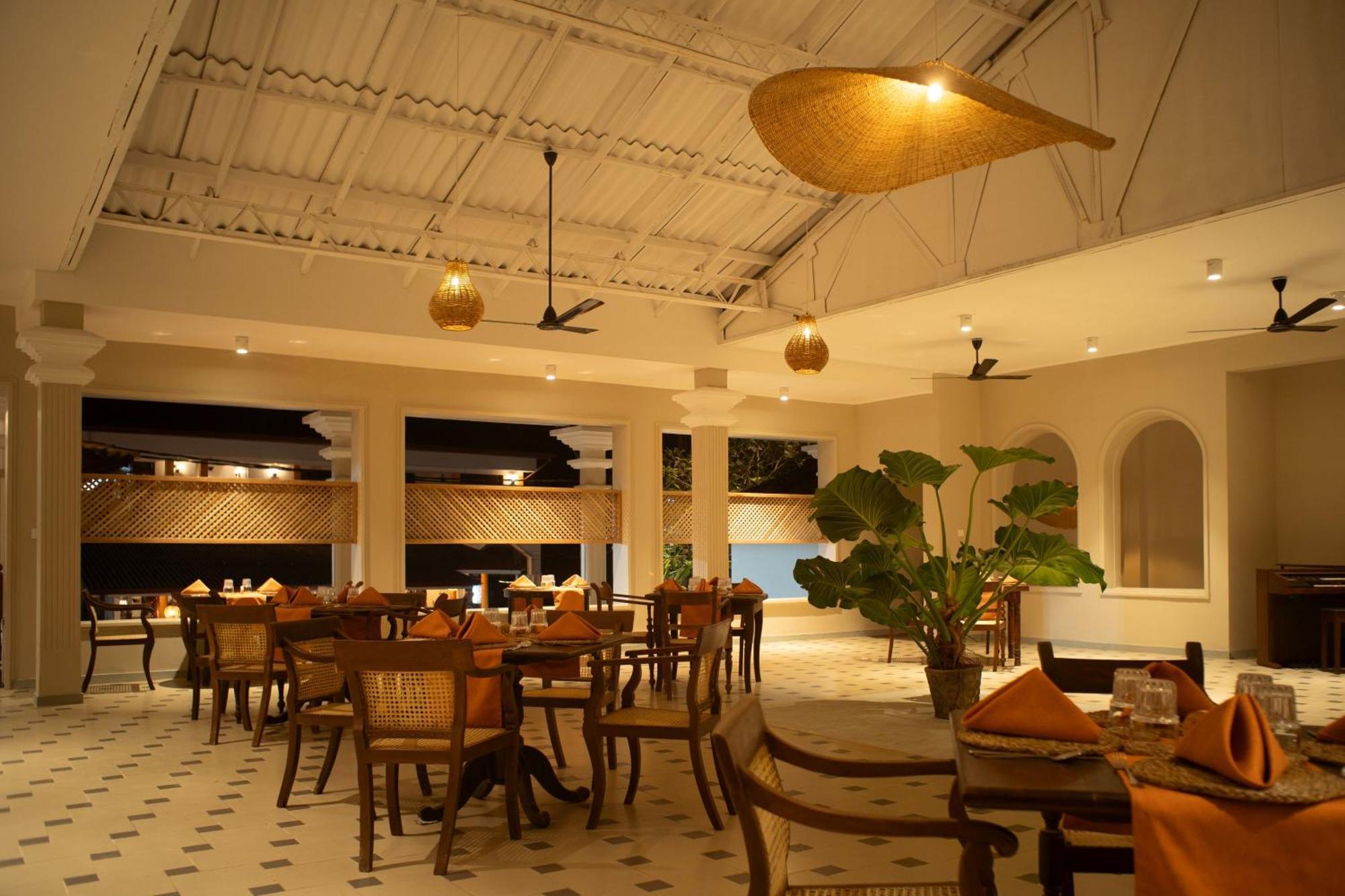 Neevana Hotel هيكادوفا المظهر الخارجي الصورة